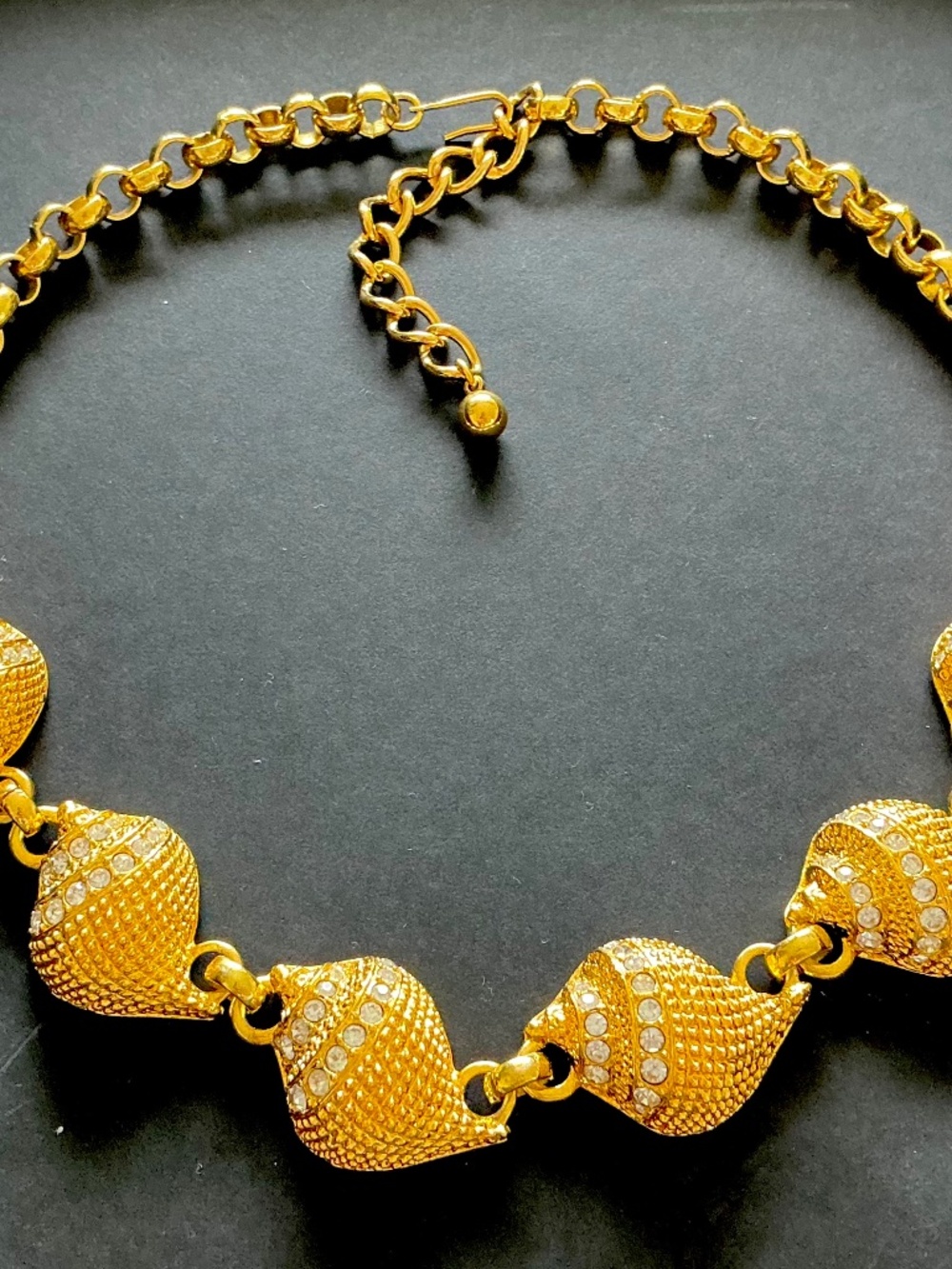 KJL SIGNED SEASHELLS Choker Necklace Vintage Kenneth Jay Lane Crystal Gold Metal